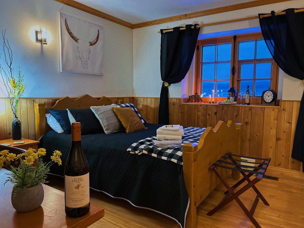 Auberge Au Poste De Traite Sainte-Famille Стая снимка