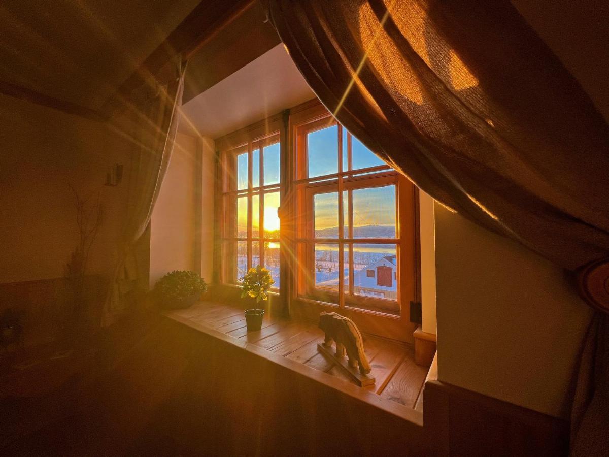 Auberge Au Poste De Traite Sainte-Famille Екстериор снимка